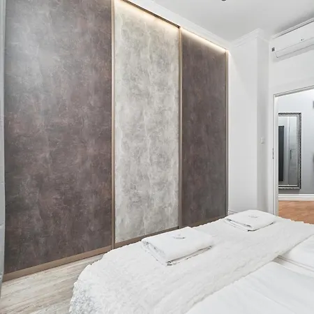 Bialoskornicza 250m To The Market Square By Renters Daire *