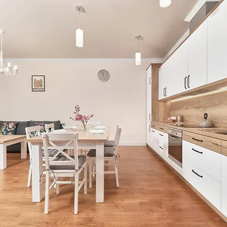 Bialoskornicza 250m To The Market Square By Renters Daire *